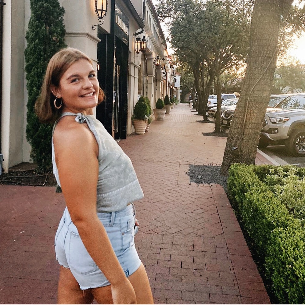 Meet your Posher, Amanda